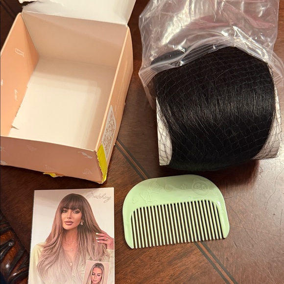 SHUN Sleek Black Hair clip in bangs with Styling Comb - human hair - Picture 1 of 5